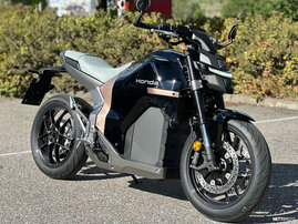 Moottoripyörä Honda WN7 2027 26681812