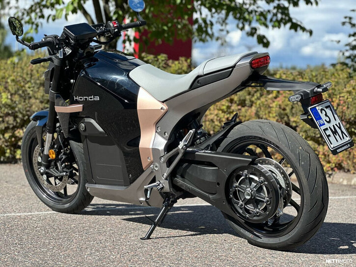 Moottoripyörä Honda WN7 2027 26681813