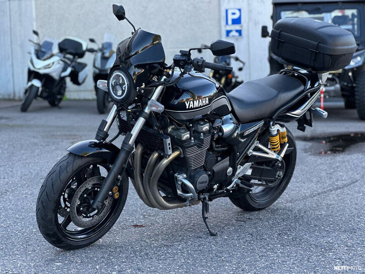 Moottoripyörä Yamaha XJR 2011 26800123