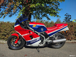 Moottoripyörä Honda VF 1984 26801625