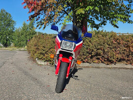 Moottoripyörä Honda VF 1984 26801627