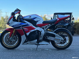 Moottoripyörä Honda CBR 2014 26812876