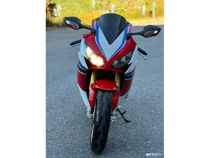 Moottoripyörä Honda CBR 2014 26812884