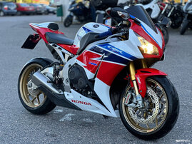 Moottoripyörä Honda CBR 2014 26812891