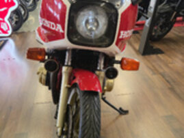 Moottoripyörä Honda CB 1981 26833333
