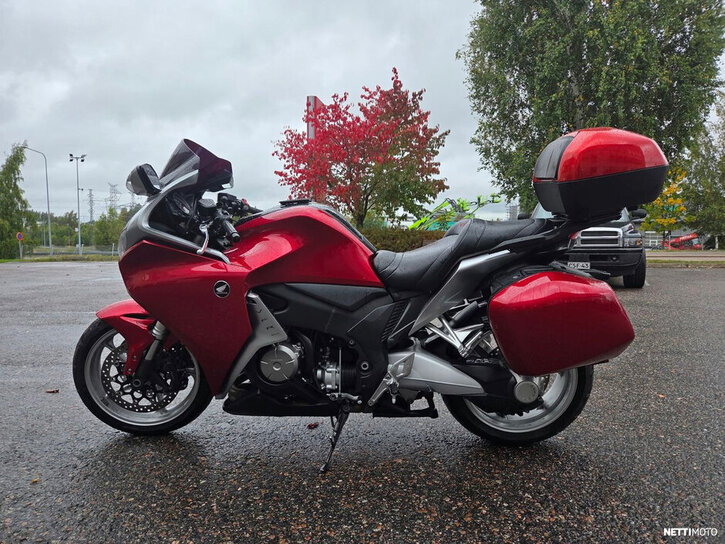 Moottoripyörä Honda VFR 2010 26845174