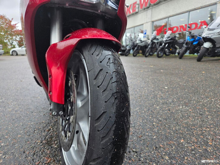 Moottoripyörä Honda VFR 2010 26845206