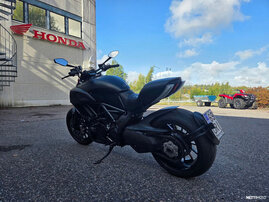 Moottoripyörä Ducati Diavel 2015 26888926
