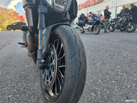 Moottoripyörä Ducati Diavel 2015 26888929
