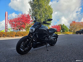 Moottoripyörä Ducati Diavel 2015 26888942