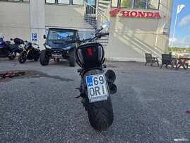 Moottoripyörä Ducati Diavel 2015 26888943