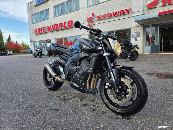 Moottoripyörä Yamaha FZ1-N 2011 26890894