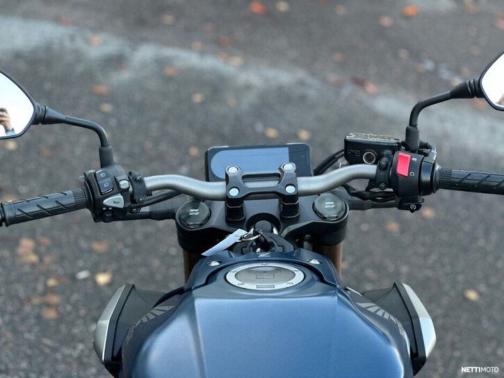 Moottoripyörä Honda CB 2021 26994348