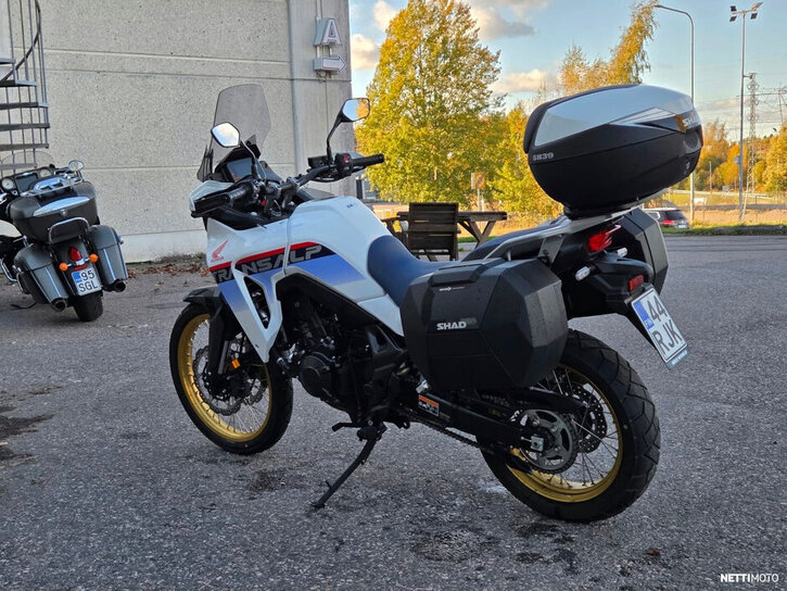 Moottoripyörä Honda XL 2025 27109632
