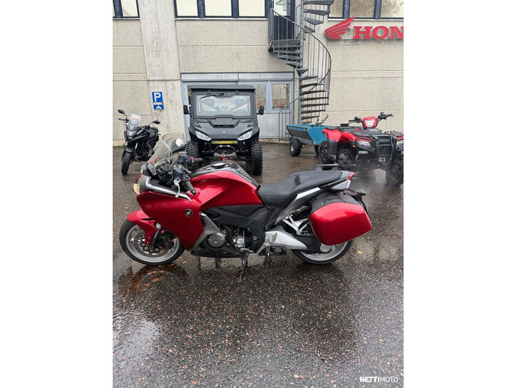 Moottoripyörä Honda VFR 2010 27135316