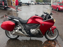 Moottoripyörä Honda VFR 2010 27135320