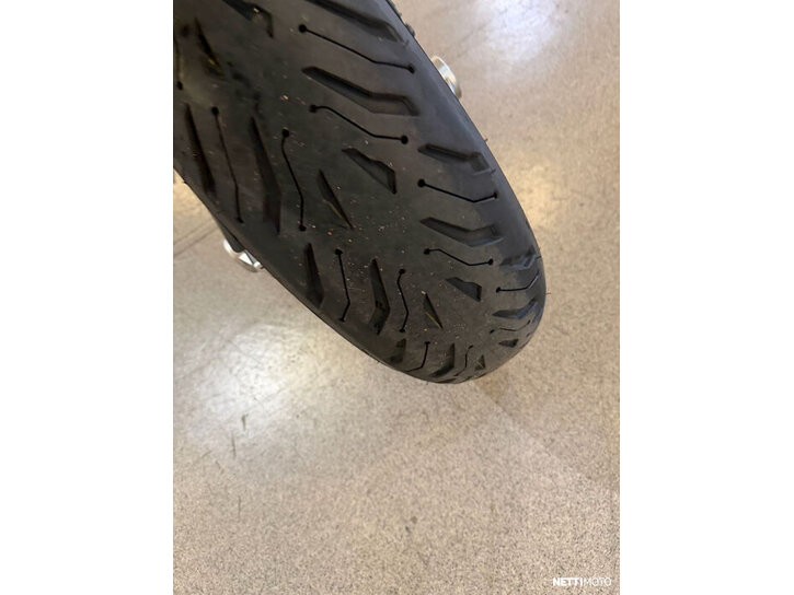 Moottoripyörä Yamaha MT-07 2024 27192160
