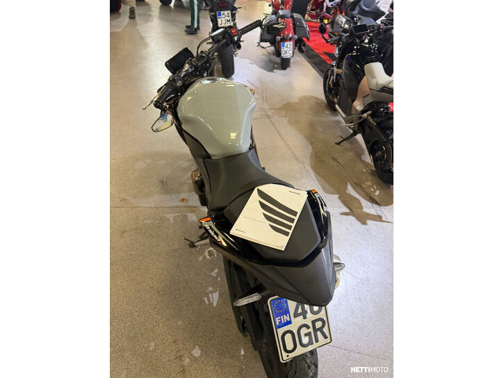 Moottoripyörä Honda CB 2024 27192189