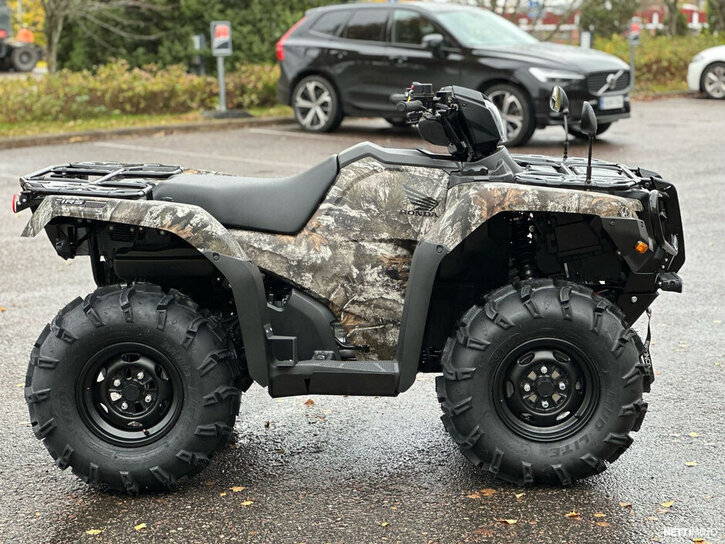 Mönkijä Honda TRX 2027 27209423