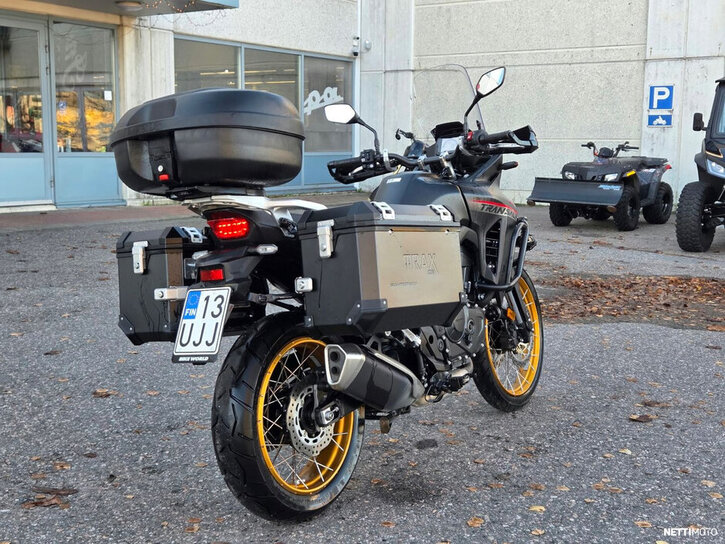 Moottoripyörä Honda XL 2023 27235678
