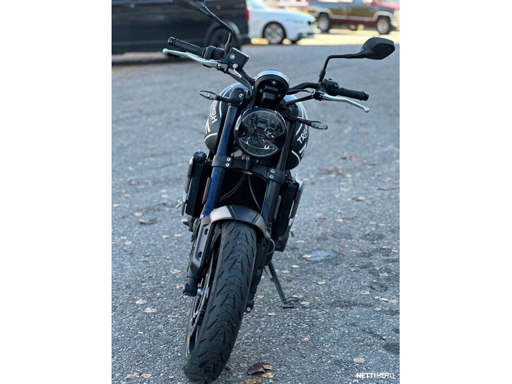 Moottoripyörä Triumph Trident 2021 27236497