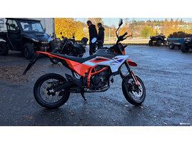Moottoripyörä KTM 390 2026 27253060
