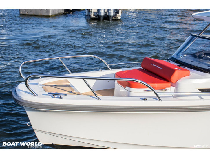 Moottorivene Nimbus T8 2024 3059073