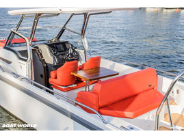 Moottorivene Nimbus T8 2024 3059075