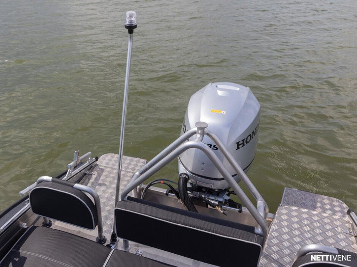 Moottorivene Silver Shark CCX 2026 3098683