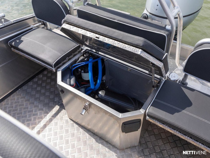 Moottorivene Silver Shark CCX 2026 3098684