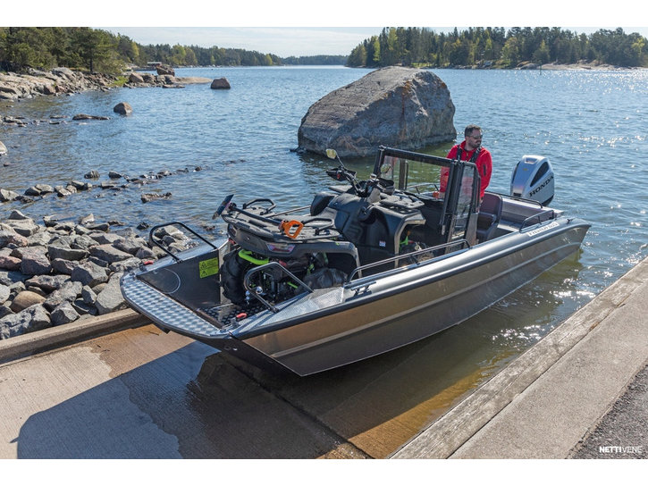 Moottorivene Faster 635 CC 2026 3109625