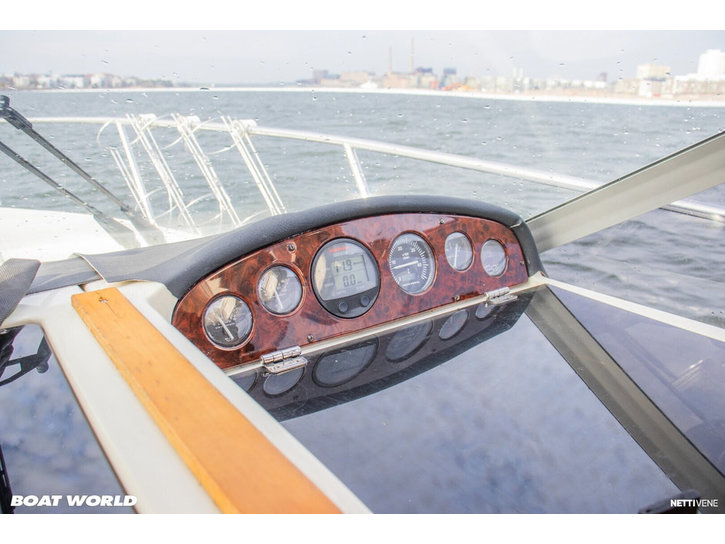 Moottorivene Aquador 23 HT 2004 3160275