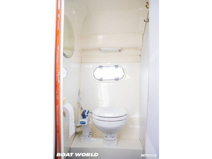 Moottorivene Aquador 23 HT 2004 3160285