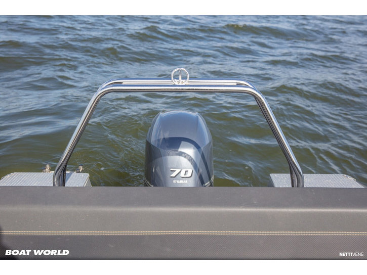 Moottorivene Buster X 2021 3220305