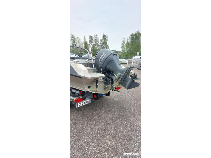 Moottorivene Buster XL 2019 3255502