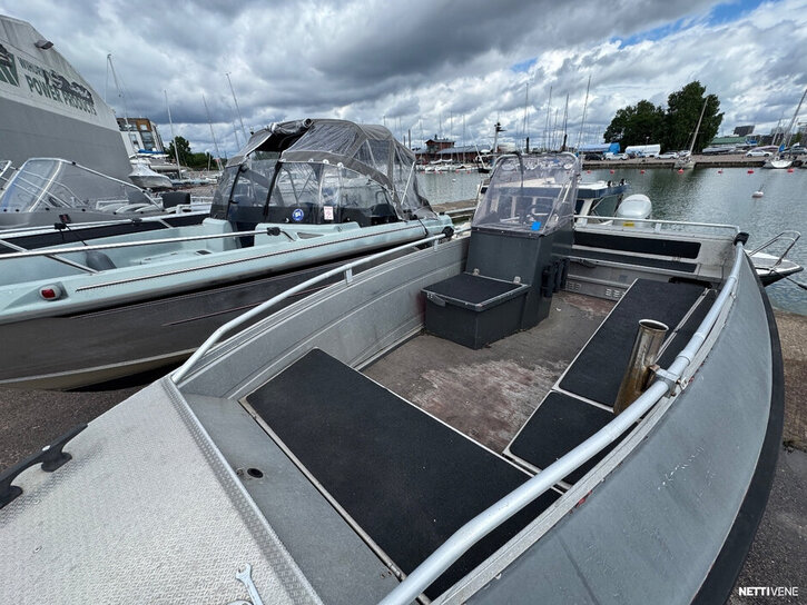 Moottorivene Buster L  1994 3353848