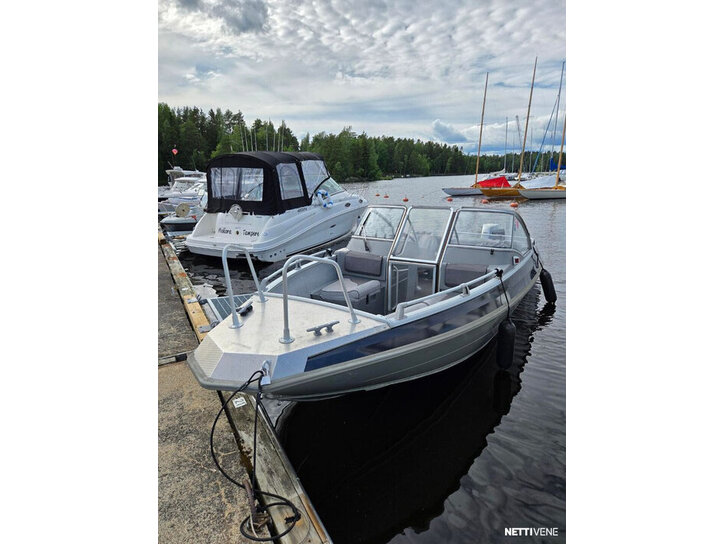 Moottorivene Buster Magnum 2006 3389643