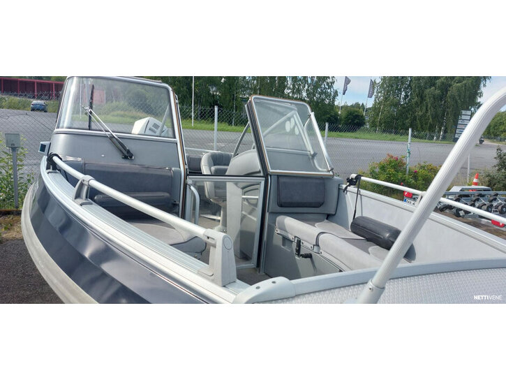 Moottorivene Buster Magnum 2006 3389666