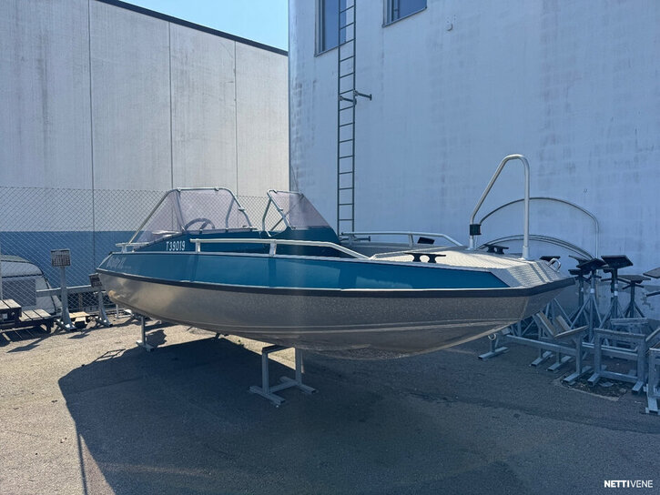 Moottorivene Buster XL 2003 3407359