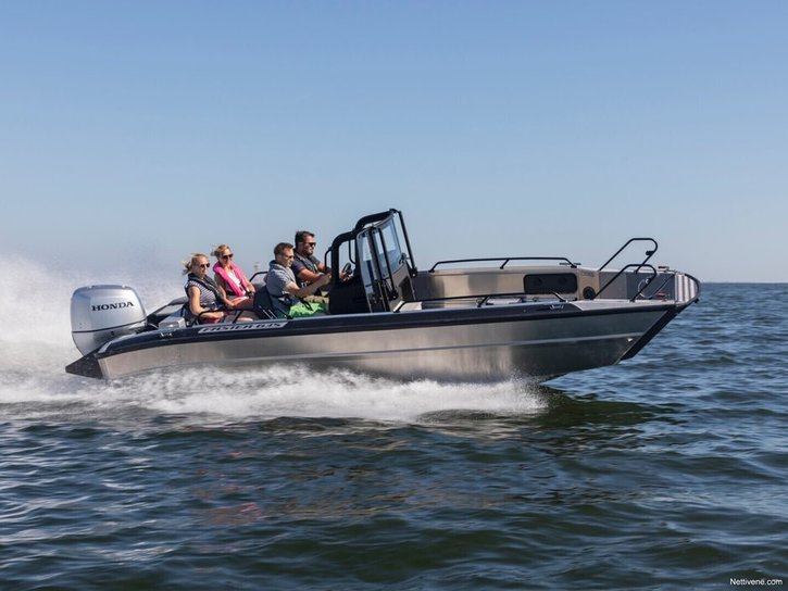 Moottorivene Faster 635 CC 2026 1215700