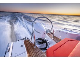 Moottorivene Nimbus T8 2026 1216252