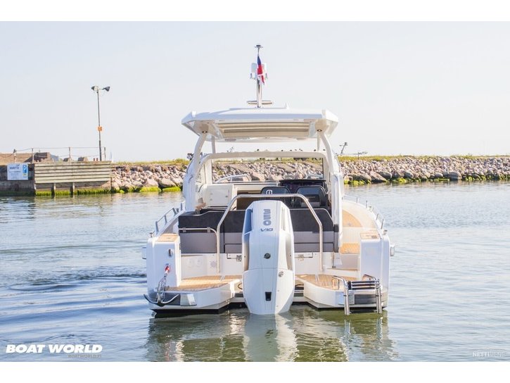 Moottorivene Nimbus W9 2026 2613951