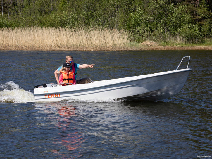 Moottorivene Terhi 400 2026 1216522