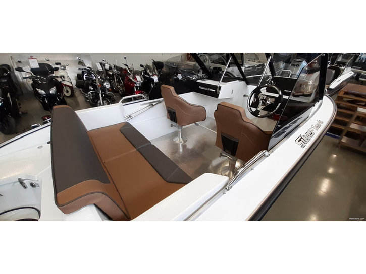 Moottorivene Silver Hawk BR 2023 1578300
