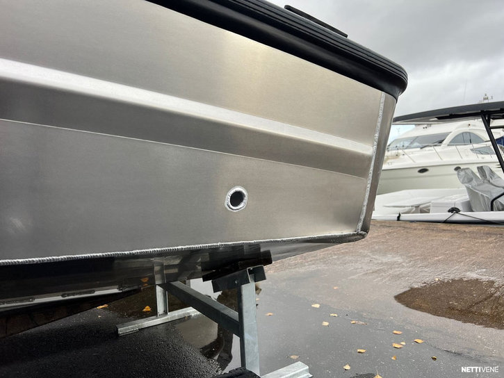 Moottorivene Faster 495 XC 2026 3094657