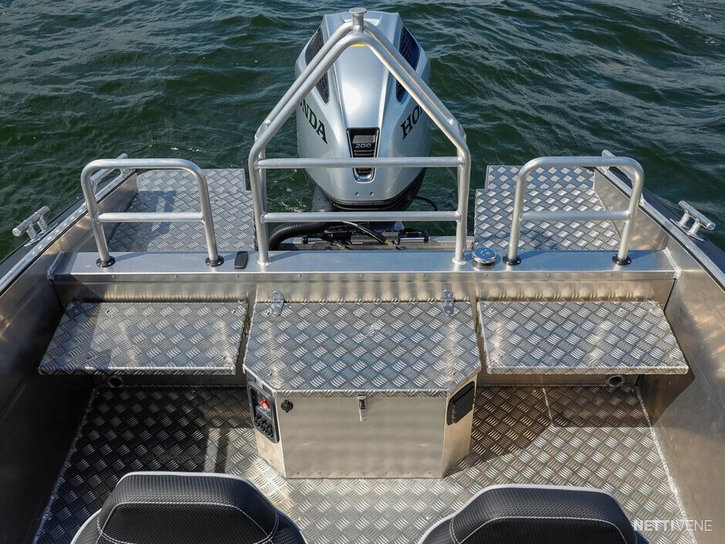 Moottorivene Silver SeaHawk CCX 2024 2300028