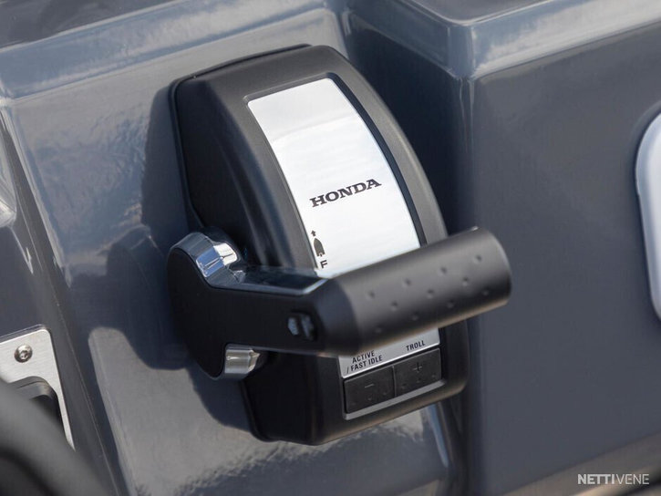 Moottorivene Silver SeaHawk CCX 2026 2300023