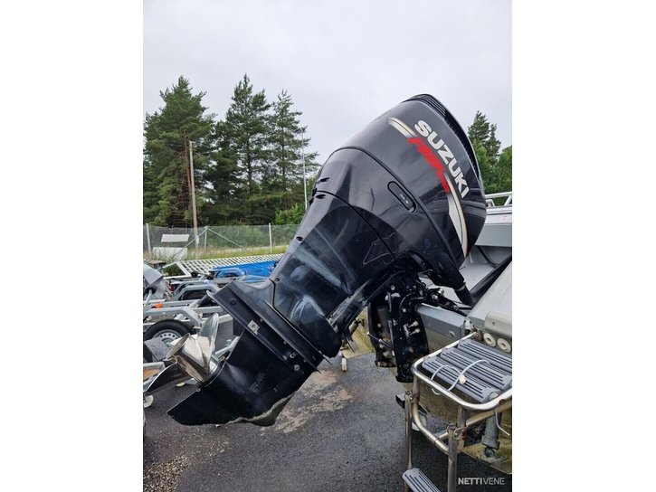 Moottorivene Buster Magnum 2007 2514416