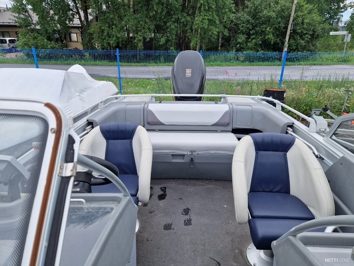 Moottorivene Buster Magnum 2007 2514420