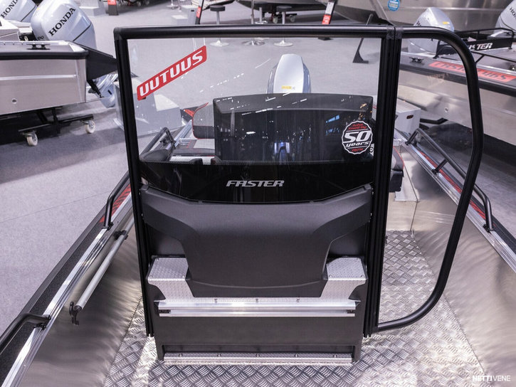 Moottorivene Faster  2025 3130183